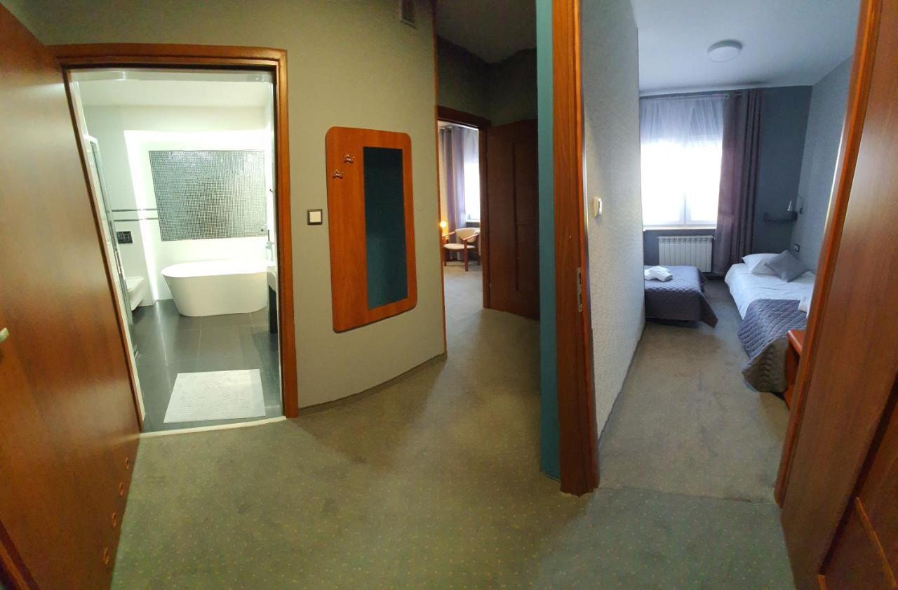Hotel Bursztynowy Jozefow na Wisla Luaran gambar